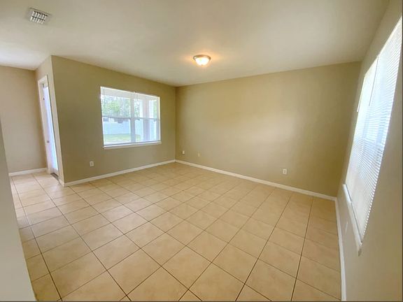 3rd image of 3151 Stonington Run