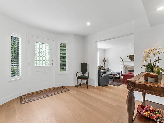 2nd image of 441 Inglewood Ave
