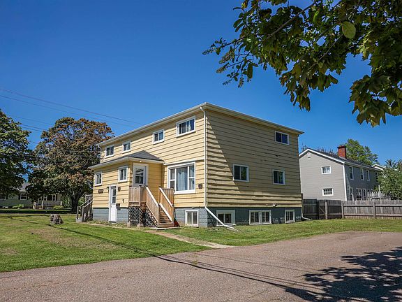3rd image of 72 74 76 Parkview Dr #72