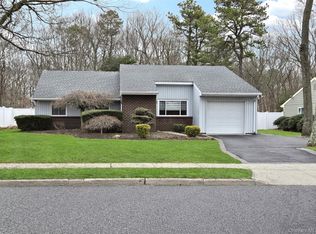 771 Waverly Avenue, Holtsville, NY 11742