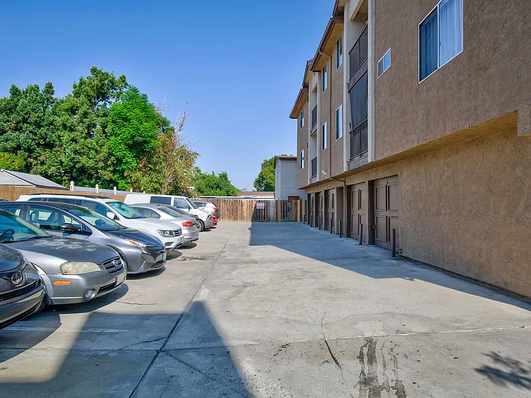 4828 Art St — Photo 26