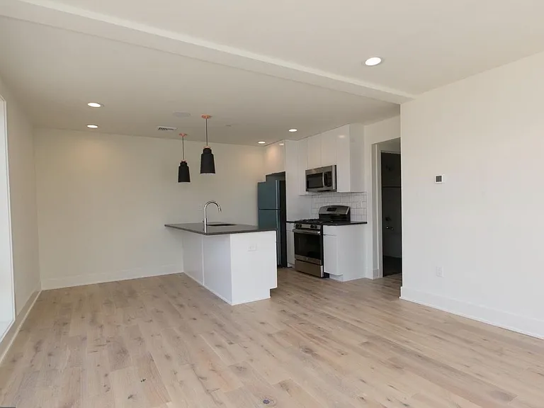 Newly Constructed Apartments in Fishtown — Photo 25