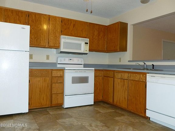 4th image of 108 W Lakeridge Lndg