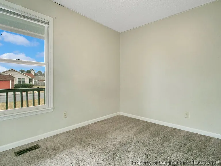 5319 Thackeray Dr — Photo 12