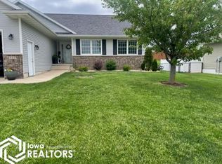 527 Ridgeview Dr, Atkins, IA 52206