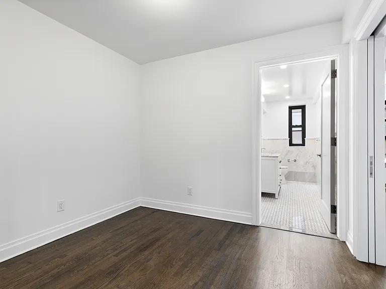160 E 89th St #4G — Photo 15