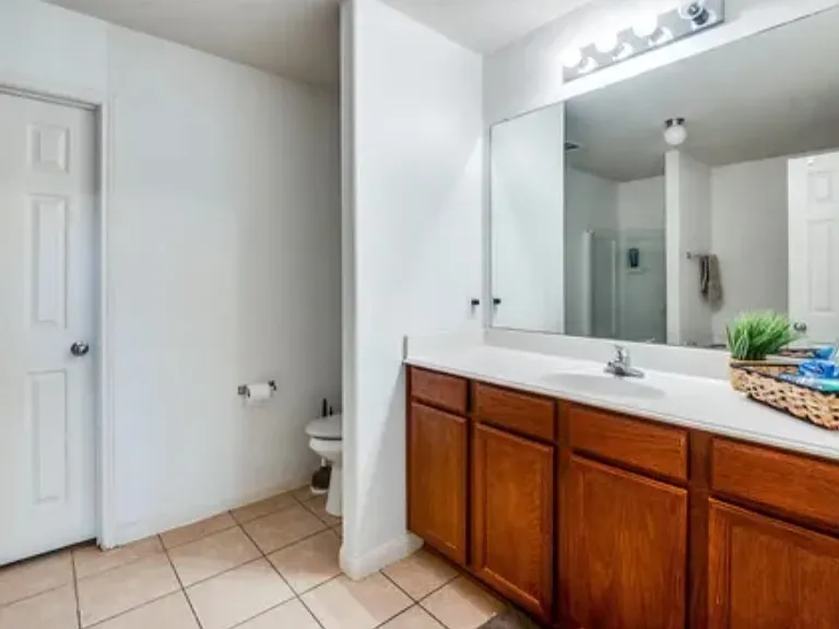 701 Lazy Crest Dr — Photo 13
