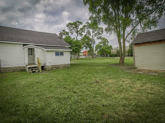 4th image of 117 Helen Ave