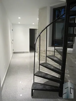 Rented by Skyline Group Real Estate | media 40