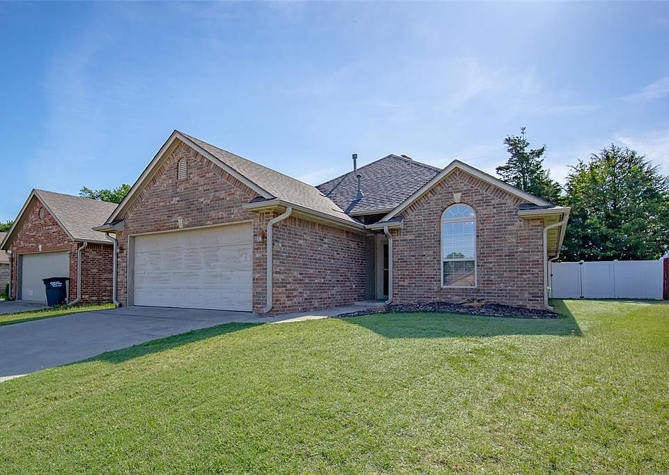 1st image of 1705 Bridlewood Ct