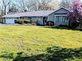 150 N Ridgelawn Dr, Rochester, NY 14617