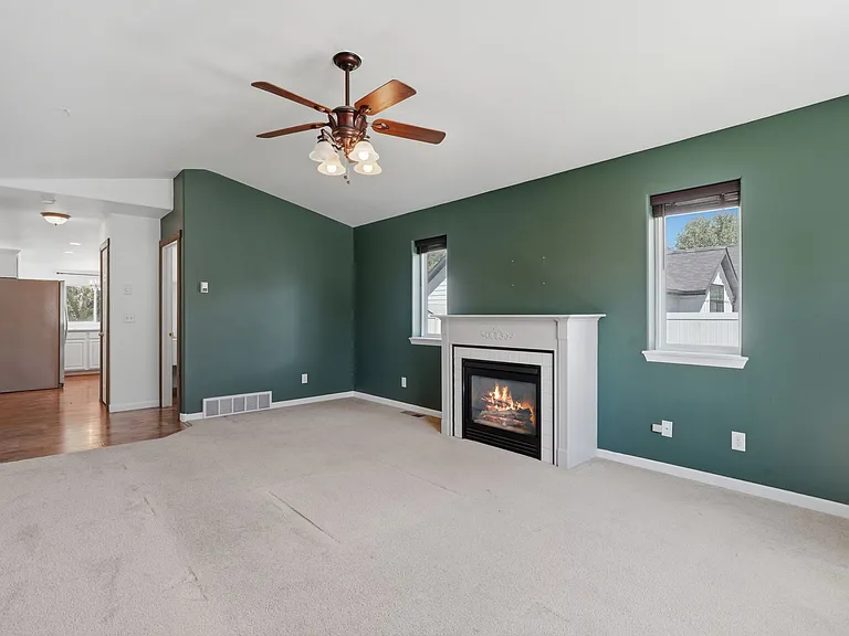 801 Dimaggio Dr — Photo 7