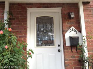 10806 Warwick Ave, Fairfax, VA 22030