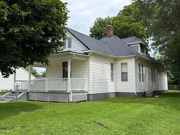 2nd image of 580 E Main St