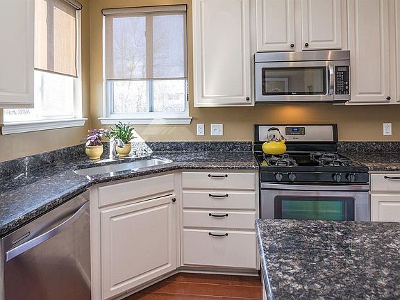4th image of 4519 Cherry Blossom Dr
