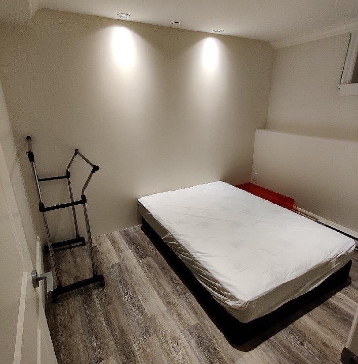 2nd image of 6XX W 53rd Ave #Basement