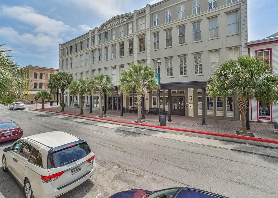1st image of 2207 Post Office St APT 205