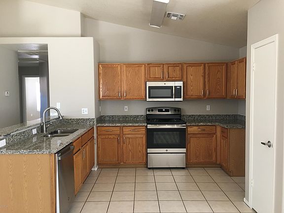 2nd image of 6835 N 77th Ln