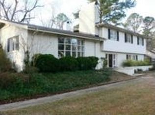 4501 Country Club Rd, Trent Woods, NC 28562
