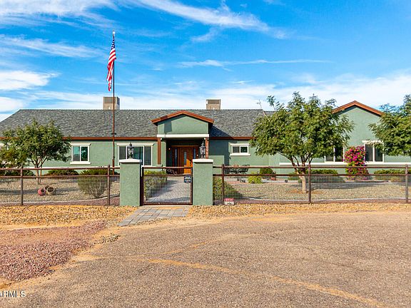 3rd image of 10960 W SHETLAND Lane