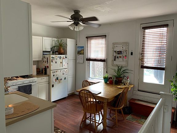5th image of 4768 Silverwood St #2