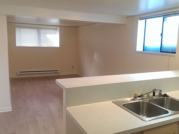 3rd image of 206 Harvard Ave E #20167665