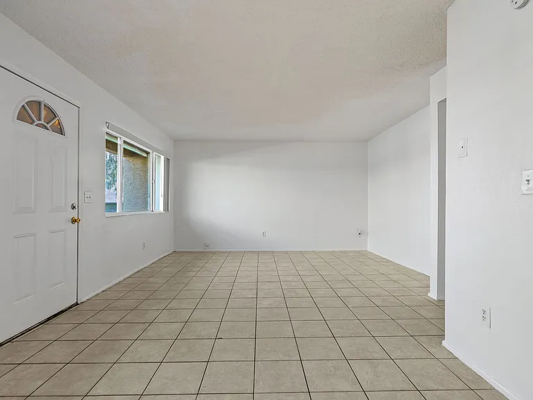 11-web-or-mls-2688 N 43rd Ave 29D--8_10012025