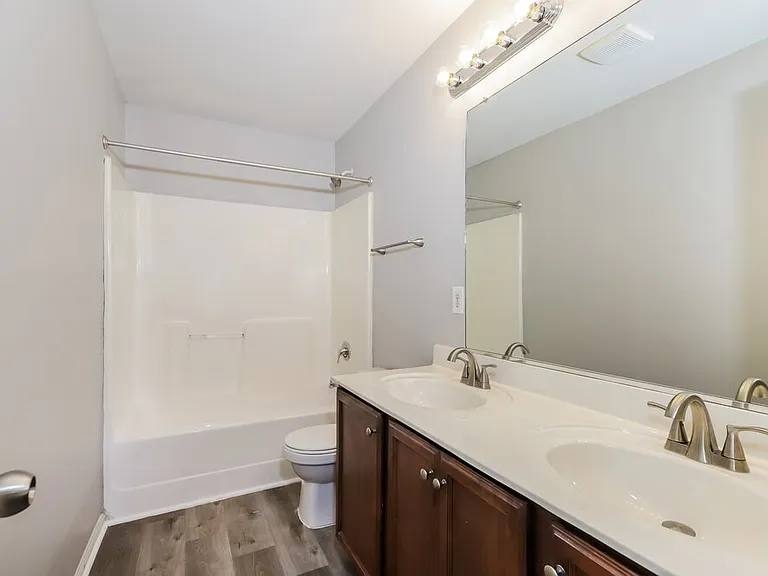 5063 Hogan Point Ct — Photo 13