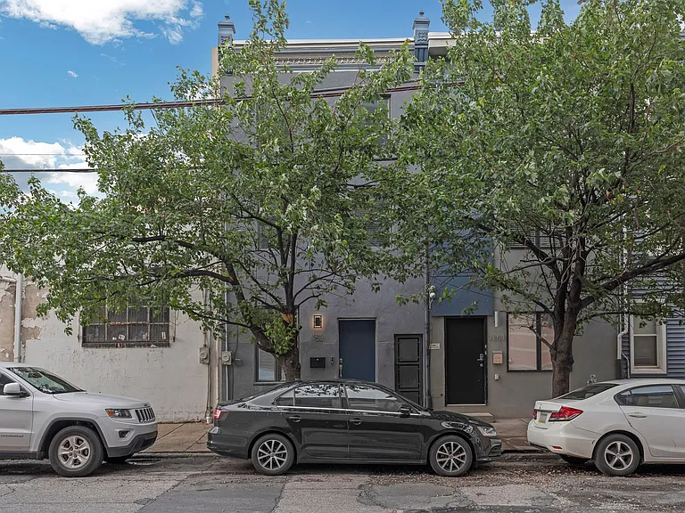 1153 N Hancock St — Photo 2