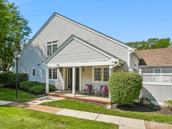 65 Winthrop Rd #D, Monroe Township, NJ 08831