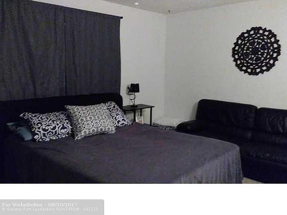 3rd image of 430 SE 2nd Ave #22