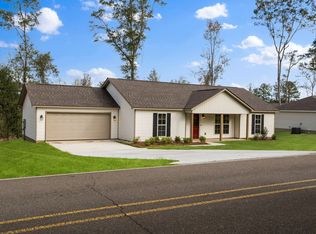 18 Ford Rd, Hattiesburg, MS 39401