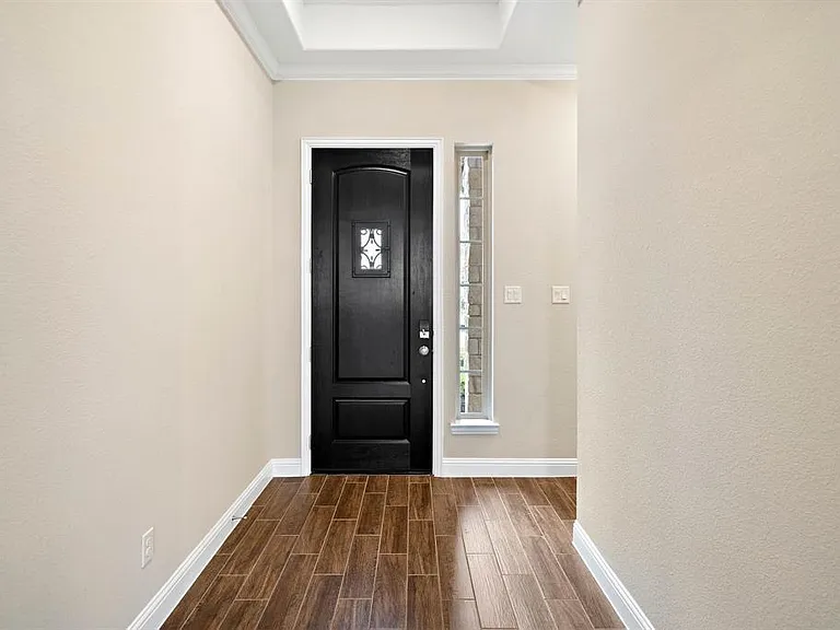2403 Madera Landing Ln — Photo 3