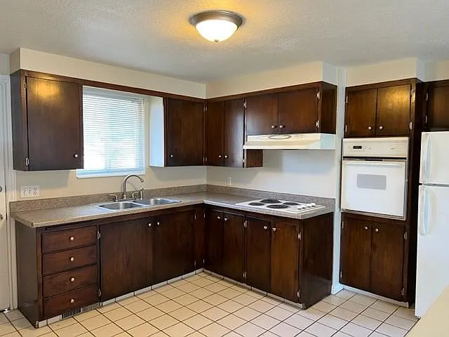 2 bed, 850 sqft, $1,550 — Photo 3