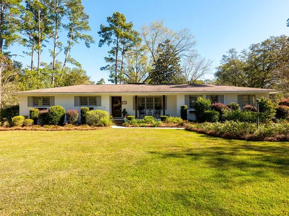 2205 Young Dr, Valdosta, GA 31602