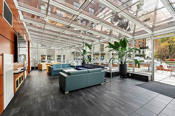 Rented by Compass | media 7