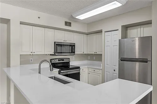 1230 Wildwood Lakes Blvd #105 Photo 1