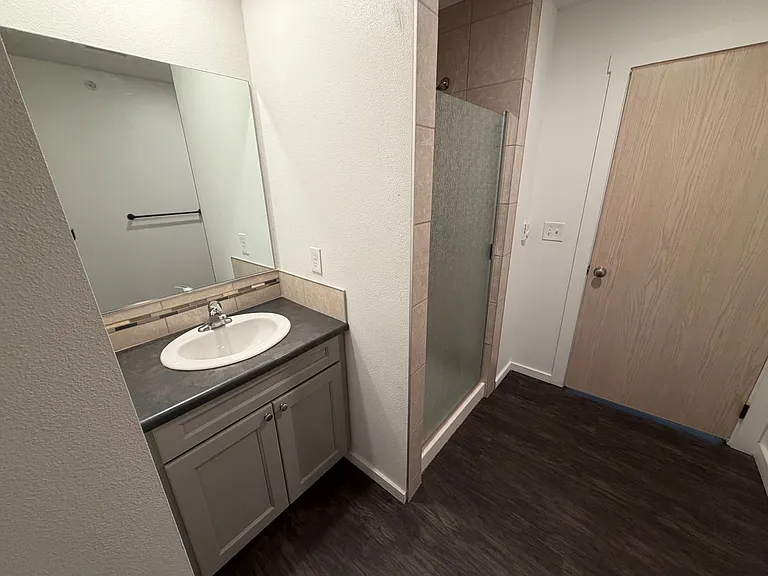 Convenient Community in Hillyard - 3018 E Everett Ave — Photo 24