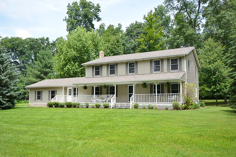 1st image of 1115 Forest Dr