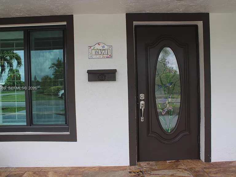 6371 SW 109th Ct — Photo 3