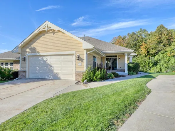 W129N6745 Northfield CIRCLE, Menomonee Falls, WI 53051