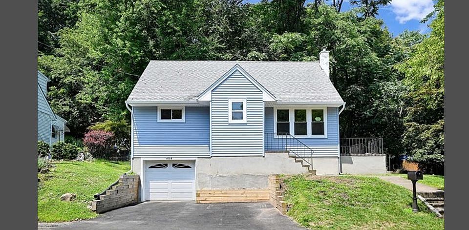 1st image of 454 Rifle Camp Rd