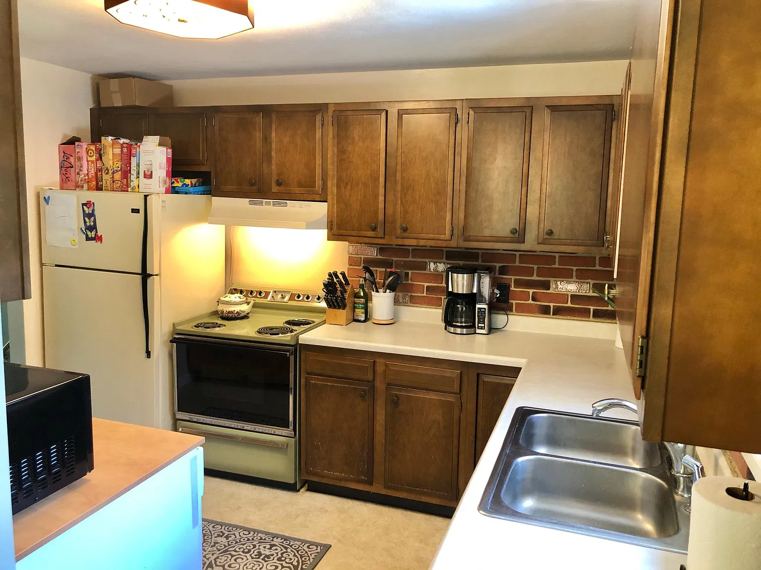 3 bed, 1.5 bath, 2176 sqft, $3,000 — Photo 3