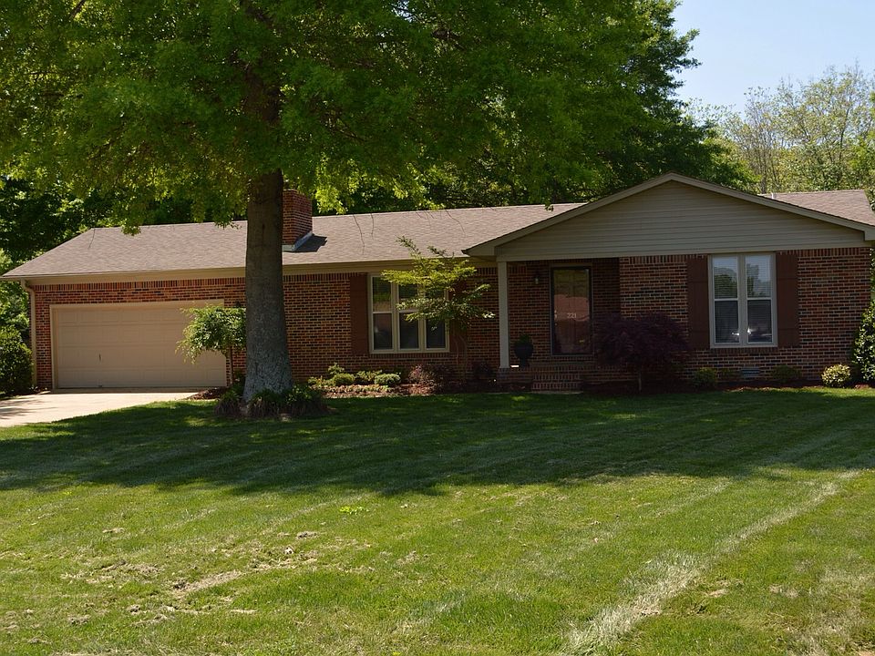 1st image of 221 Wyatt Henry Ln SE