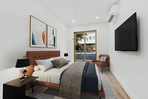 Rented by Oxford Property Group | media 10