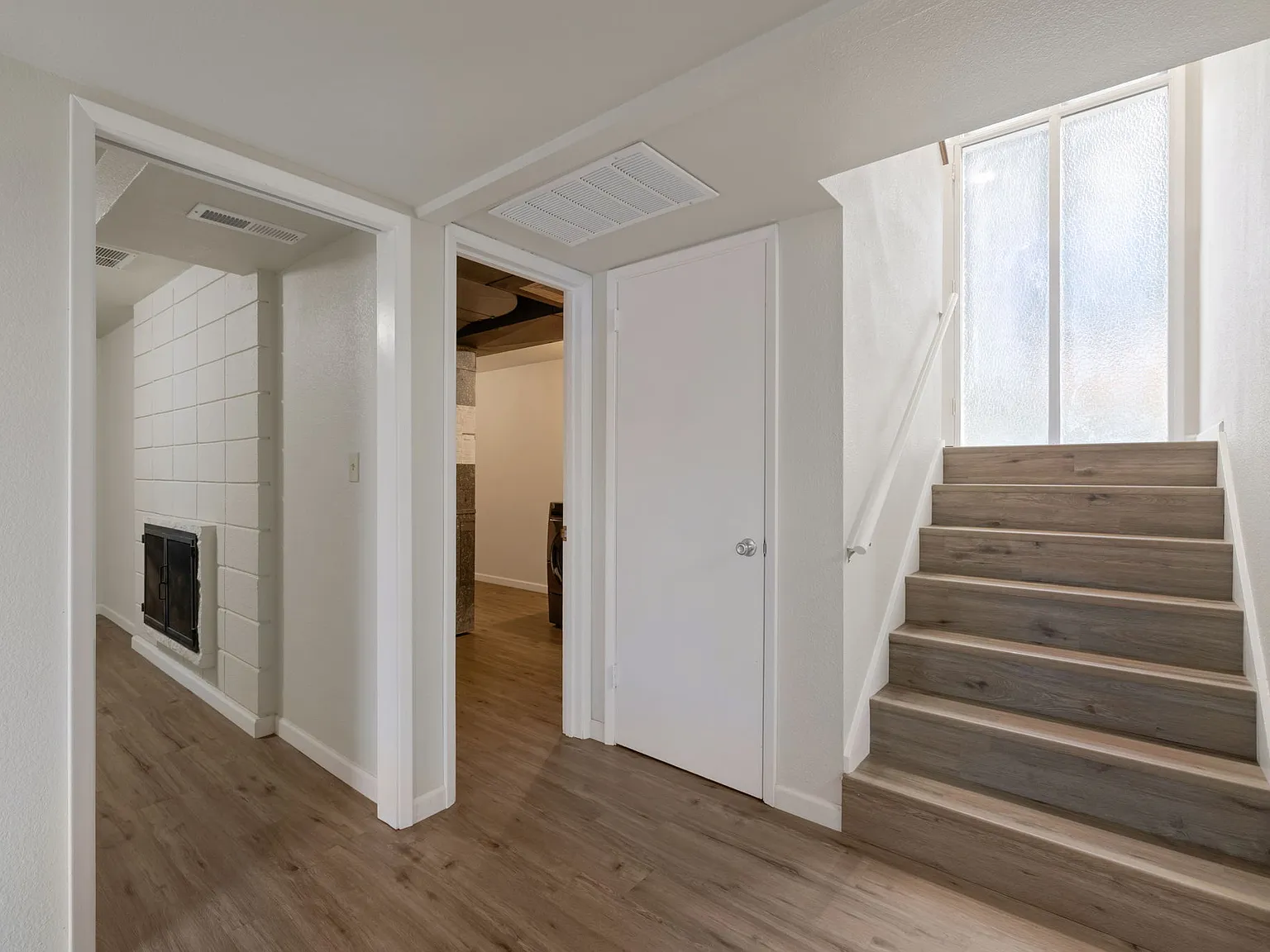 3 bed, 1970 sqft, $3,700 — Photo 4