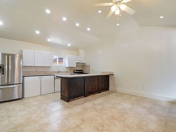 2nd image of 1541 E Mabel St #2