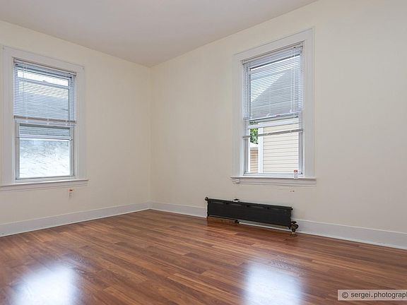 3rd image of 8525 164th St