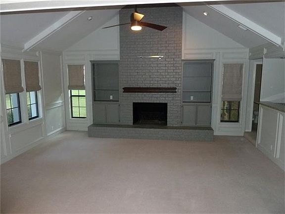 5th image of 11102 Chateau Hl