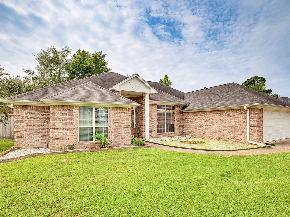 2119 Rana Park